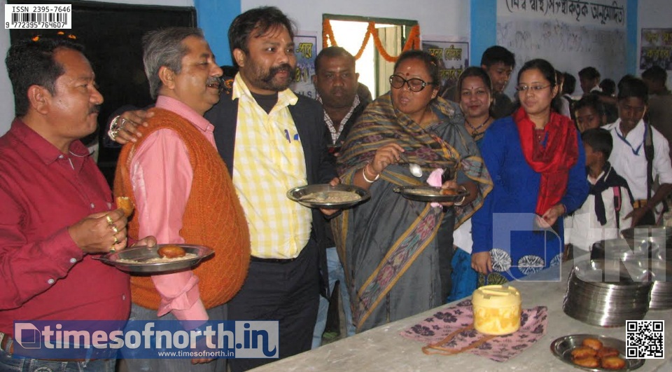 Pitha – Payesh Utsav Celebrated at Banarhat High School Today