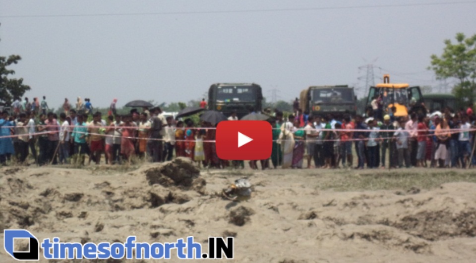 RECOVERY OPERATIONS AT ALIPURDUAR AFTER MIG-27 CRASH [VIDEO]