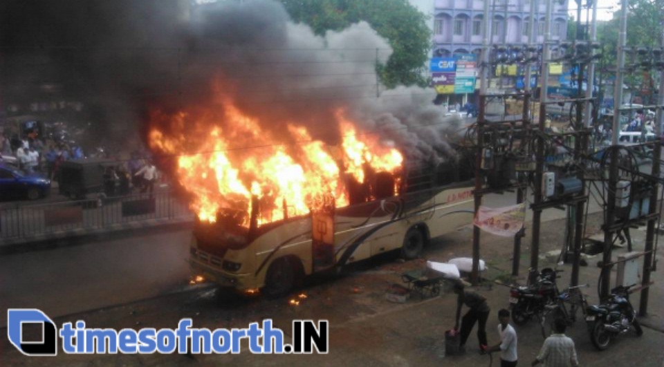DRIVER ALERTNESS SAVES LIVES OF PASSENGERS IN ASANSOL BUS FIRE