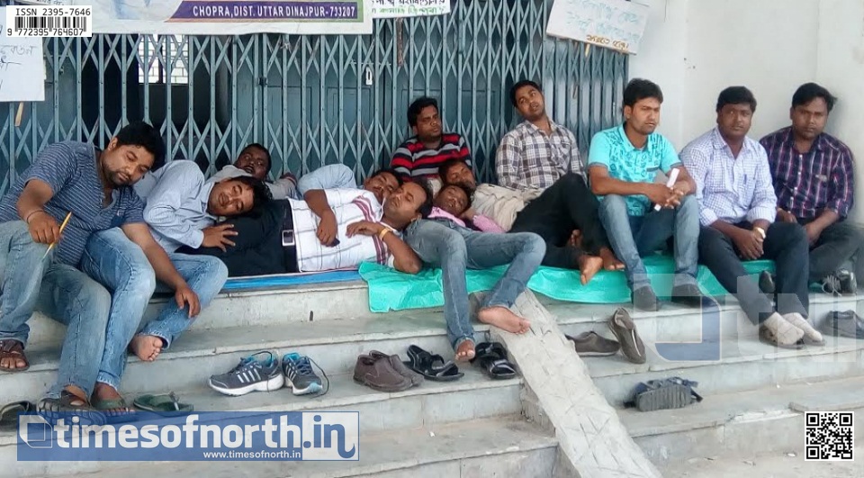 Teachers & Employees of Chopra College Starts Hunger Strike for Salary