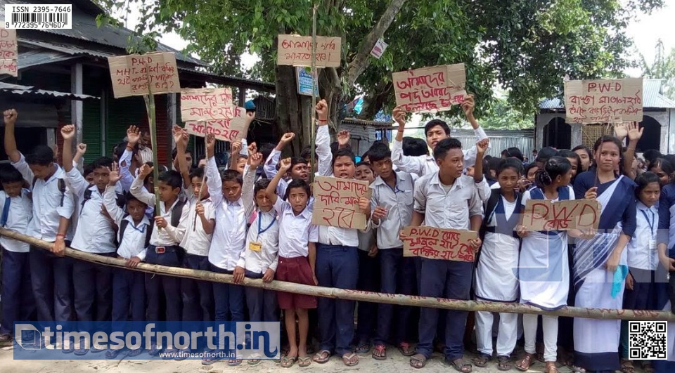 Matlahat High School Student Block Road for Road at Dinhata