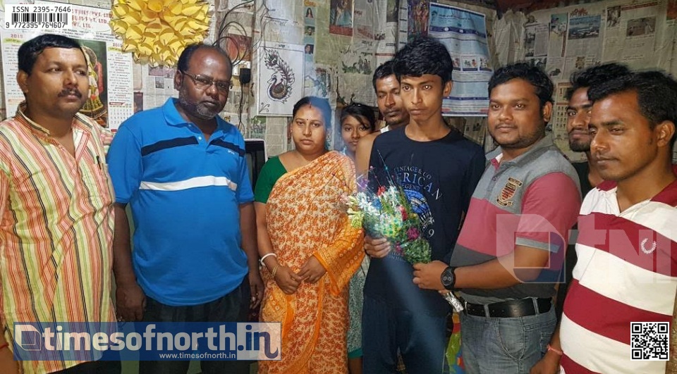 Domestic Help’s Son One of Islampur’s Madhyamik Topper Uncertain About His Academics