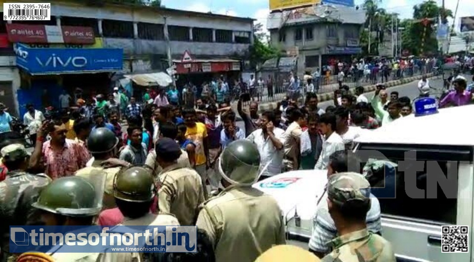 Day One Business Bandh in Raiganj Turned Ugly When Police Tried to Lift it.