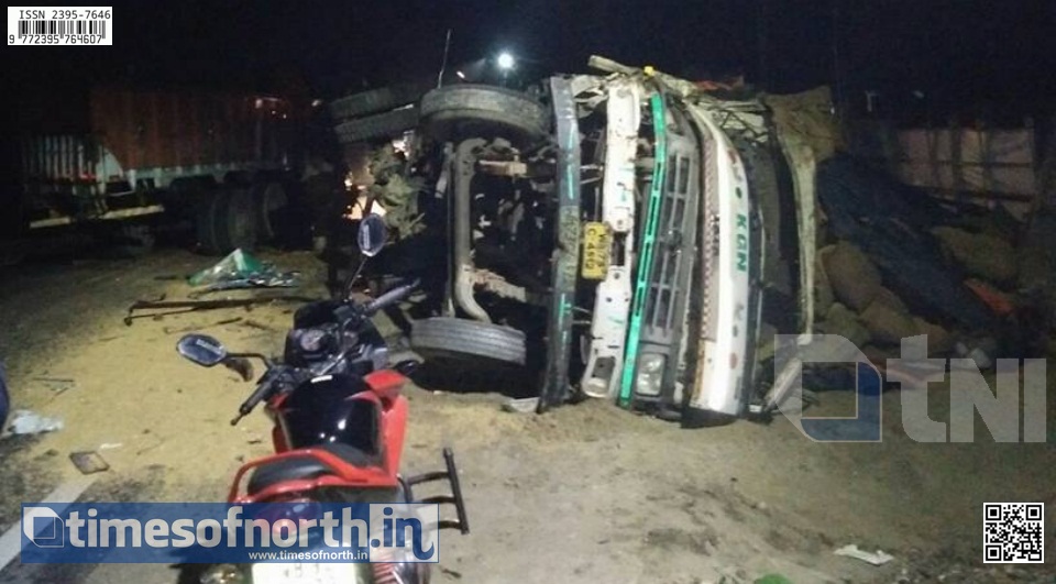 Mid Night Truck Head-on Collision Claims One Life till Now, at Islampur