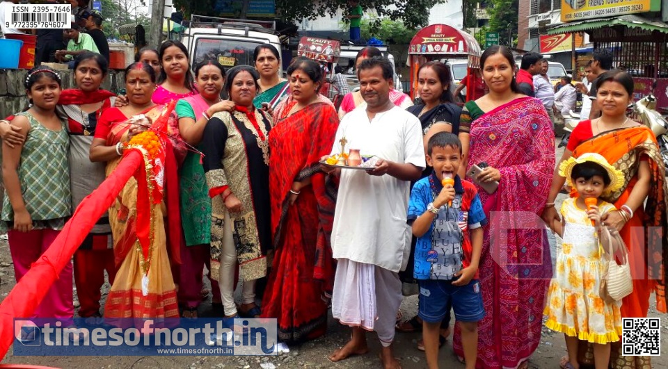 Siliguri’s Abahani Chakro Performs Khunti Puja for this Year’s Durga Puja